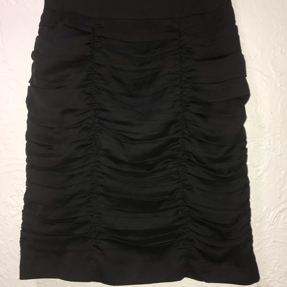 H&M Ruched Pencil Skirt/ back zip- Black/Size 6